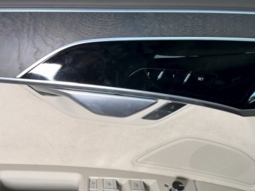 Audi A8 D5 Sedan Facelifting 3.0 50 TDI 286KM 2026 AUDI A8 50 TDI quattro Sedan 3.0 (286KM) 2026, zdjęcie 9