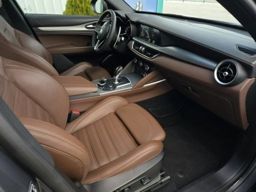 Alfa Romeo Stelvio SUV 2.0 Turbo 280KM 2018 Alfa Romeo Stelvio Q4 2.0 280 KM, zdjęcie 15