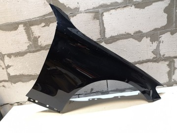Błotnik prawy przód Mercedes W205 A2058810201
