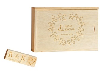 Pudełko z grawerem na zdjęcia 15x21 i pendrive