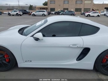 Porsche Cayman 981c Coupe 3.4 340KM 2016 Porsche Cayman 2016 Porsche Cayman GTS 3.4 Benzyna 340KM, zdjęcie 2