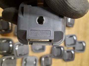 DRŽÁK DRŽÁKY KUFRU MAZDA 6