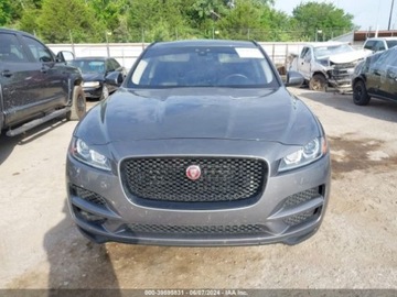 Jaguar F-Pace 2019 Jaguar F-Pace 2019r., 4x4, 2.0L 2.0 Benzyna 247KM, zdjęcie 6