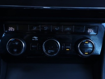 Skoda Superb III Kombi Facelifting 1.5 TSI 150KM 2020 Skoda Superb 1.5 TSI, Salon Polska, Automat, zdjęcie 14