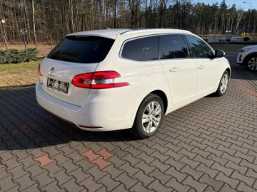 Peugeot 308 II 2014 Peugeot 308 SW 1.6 HDI 120 KM Panorama Kamera Hak, zdjęcie 7