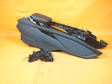 AUDI E-TRON 4KE SEDADLA POHOVKA BOKY BANKA 27KM