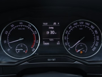 Skoda Superb III Liftback Facelifting 1.5 TSI 150KM 2019 Skoda Superb 1.5 TSI, Salon Polska, Automat, zdjęcie 10