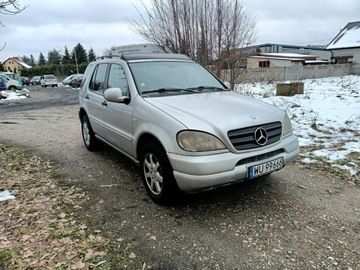 Mercedes Klasa M W163 Terenowy 4.3 V8 (430) 272KM 2001