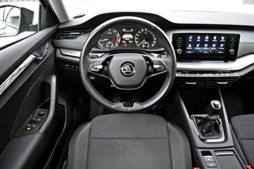 Skoda Octavia IV Liftback 1.5 TSI EVO 150KM 2022 Škoda Octavia Skoda Octavia Bezwypadkowy / Salon, zdjęcie 13