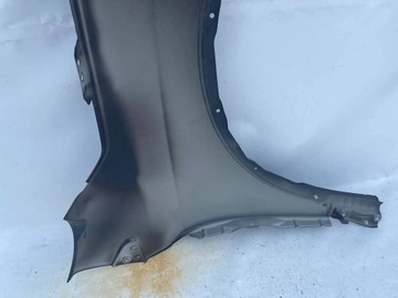 BLATNÍK LEVÝ SUZUKI SX4 S-CROSS 2013 PŘEDNÍ PĚKNÝ