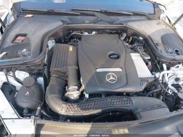 Mercedes Klasa E W213 2019 Mercedes-Benz Klasa E E 300, od ubezpieczalni 2.0 Benzyna 241KM, zdjęcie 12