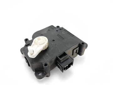 MOTOREK RADIÁTORU VENTILACE MITSUBISHI COLT VI 6 2004-2008 AE063700-8320