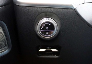 Mercedes Klasa C W206 2022 Mercedes-Benz Klasa C W206 2.0 278KM MHEV 4MATIC Automat Avantgarde Serwis, zdjęcie 35