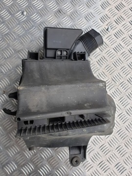 BMW E46 1.9 M43 POUZDRO FILTRU VZDUCHU