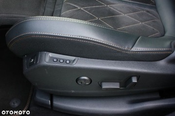 Peugeot 5008 II Crossover Facelifting 2.0 BlueHDi 177KM 2020 Peugeot 5008 Peugeot 5008 BlueHDI 180 EAT8 GT 2.0 Diesel 177KM, zdjęcie 25