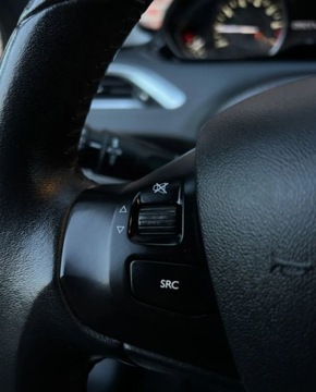 Peugeot 208 I Hatchback 5d Facelifting 1.2 PureTech 82KM 2017 Peugeot 208 Nawigacja Niski Przebieg Alu Gwarancja w cenie Warszawa VRVD, zdjęcie 23