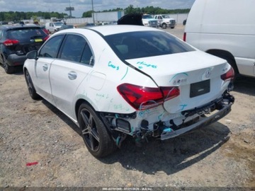 Mercedes Klasa A W177/V177 2021 Mercedes-Benz Klasa A 220 4Matic 2021 2.0l 2.0 Benzyna 188KM, zdjęcie 3