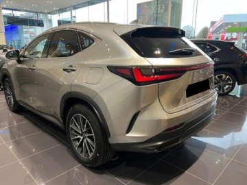 Lexus NX II SUV Facelifting 2.5 350h 200KM 2025 Od ręki - 350h Prestige 2.5 Hybrid 200KM | Podgrzewane fotele!, zdjęcie 2
