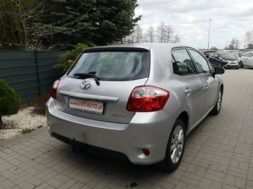 Toyota Auris I Hatchback 5d Facelifting 1.6 Valvematic 132KM 2011 Toyota Auris 1.6 Benzyna 132KM Klimatr LIFT Isofix, zdjęcie 5