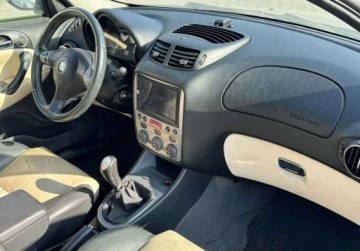 Alfa Romeo 147 Hatchback 1.6 i 16V T.Spark 120KM 2007 Alfa Romeo 147 1.6 benzyna 120 ,2007 1.6 Benzyna 120KM, zdjęcie 1