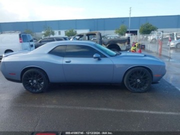 Dodge Challenger III 2019 Dodge Challenger 2019 Dodge Challenger SXT RWD 3.6 Benzyna 305KM, zdjęcie 5