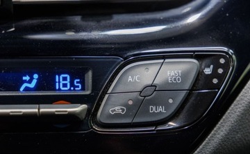 Toyota C-HR I Crossover Facelifting 1.8 Hybrid 122KM 2021 Toyota C-HR 1.8 Hybrid Style 1.8 Hybryda 122KM, zdjęcie 25