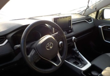 Toyota RAV4 V SUV Facelifting 2.5 Hybrid  Dynamic Force 218KM 2023 Toyota RAV4 Okazja 2.5 Hybryda 218KM, zdjęcie 28