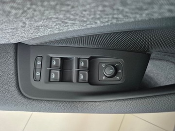 Skoda Superb IV Liftback 2.0 TSI 204KM 2025 Skoda Superb Selection 2.0 TSI 204KM , auto z plac, zdjęcie 13