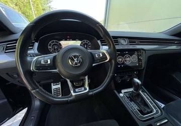 Volkswagen Arteon Fastback 2.0 TDI 240KM 2018 Volkswagen Arteon 2.0 TDI DSG 240 KM bezwypadkowy R-line navi vitrtual, zdjęcie 31