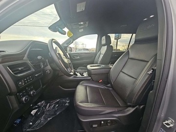 Chevrolet Suburban GMT900 2023 Chevrolet Suburban High Country 3LZ 2023 6.2l 6.2 Benzyna 420KM, zdjęcie 2