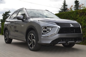 Mitsubishi Eclipse Cross SUV PHEV 2.4 188KM 2022 PHEV 4x4 ** 6 km PRZEBIEGU ** W OFERCIE DWIE SZTUKI, zdjęcie 6
