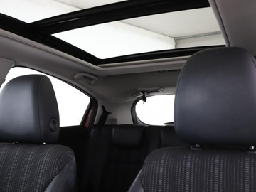 Honda HR-V II SUV 1.5 i-VTEC 130KM 2016 Honda HR-V Executive panorama navi kamera grzane, zdjęcie 37