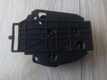 TOYOTA AVENSIS T27 T25 COROLLA SILNICZEK USTAWIENIA LUSTERKA PRAWY