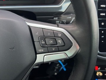 Volkswagen Tiguan II SUV Facelifting 2.0 TDI 200KM 2022 Volkswagen Tiguan 2.0TDI 200KM UrbanSport DSG 4x4 SerwisASO Acc Matrix Kes, zdjęcie 19