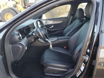 Mercedes Klasa E W213 2021 Mercedes-Benz Klasa E 350, 2021r., 2.0L 2.0 Benzyna 255KM, zdjęcie 7
