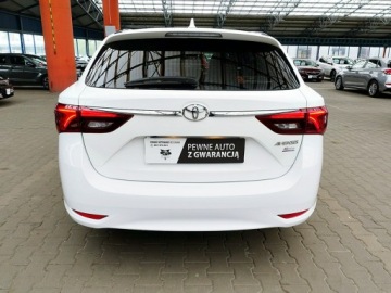 Toyota Avensis III Wagon Facelifting 2015 2.0 D-4D 143KM 2018 Toyota Avensis GWARANCJA I-wł Kraj BEZWYPADK, zdjęcie 3