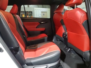 Toyota Highlander III 2023 Toyota Highlander L 2023 2.4l 2.4 Benzyna 265KM, zdjęcie 2