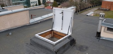 Люк на крышу алюминиевый 80х80, WARM PC, толщина 10ММ/16ММ
