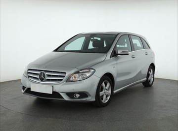 Mercedes Klasa B W246 Sports Tourer 180 BlueEFFICIENCY 122KM 2011 Mercedes B B 180, Navi, Klima, Parktronic, zdjęcie 1