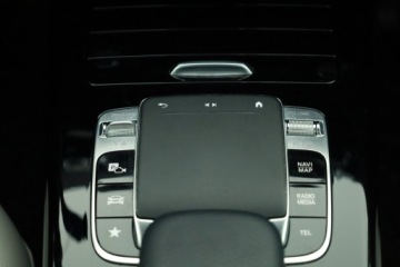 Mercedes Klasa A W177/V177 Hatchback 1.3 200 163KM 2019 Mercedes A A 200, Salon Polska, Serwis ASO, zdjęcie 11