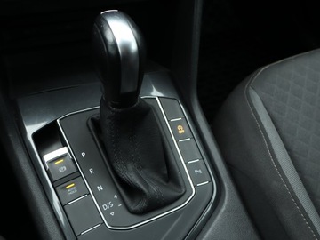 Volkswagen Tiguan Allspace SUV 1.5 TSI EVO 150KM 2019 VW Tiguan Allspace 1.5 TSI, Salon Polska, Automat, zdjęcie 15