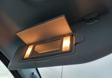 Peugeot 2008 I SUV Facelifting 1.2 PureTech 110KM 2018 Peugeot 2008 232 Allure 110 KM Automat I wl. Serwisowany w ASO GWARANCJA, zdjęcie 26