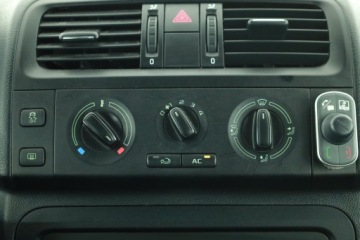 Skoda Fabia II Hatchback Facelifting 1.4 16V 85KM 2014 Skoda Fabia 1.4 16V, Salon Polska, Klima, zdjęcie 9