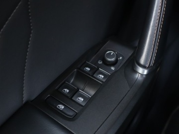 Cupra Leon II Sportstourer 2.0 TSI 310KM 2021 Cupra Leon 2.0 TSI 4Drive, Salon Polska, zdjęcie 16