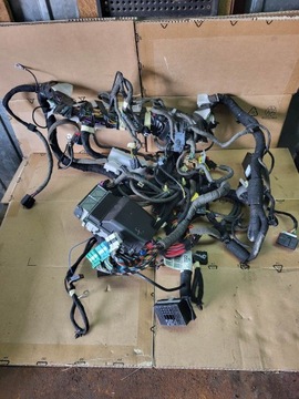Комплект магнитолы CD500 + проводка Astra J