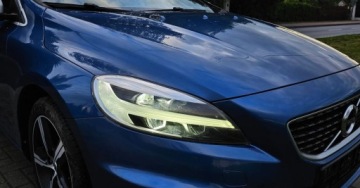 Volvo V40 II Hatchback Facelifting 2.0 D2 120KM 2018 Volvo V40 2.0 d R-desing skora alkantara 2.0 Diesel 120KM, zdjęcie 12