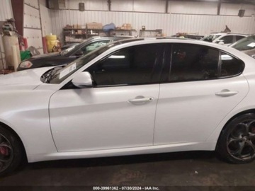 Alfa Romeo Giulia II 2019 Alfa Romeo Giulia 2019 Alfa Romeo Giulia Ti Sport AWD 2.0 Benzyna 280KM, zdjęcie 12