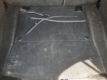 BMW 1 E87 TAPICERKA WYKŁADZINA BAGAŻNIKA SPÓD