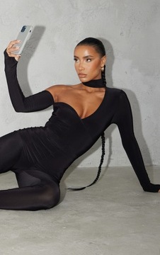 PRETTYLITTLETHING BODY CZARNE Z WYCIĘCIEM RXL E505103
