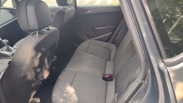 Opel Astra J GTC 1.6 CDTI Ecotec 110KM 2015 Opel Astra Opel Astra 2015 1,6 Cdti Salon Pl Zamiana 1.6 Diesel 110KM, zdjęcie 8